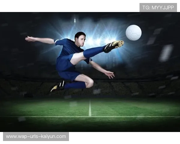 足球热身意外成网红鬼畜素材:运动员的瞬间,网友的创意狂欢