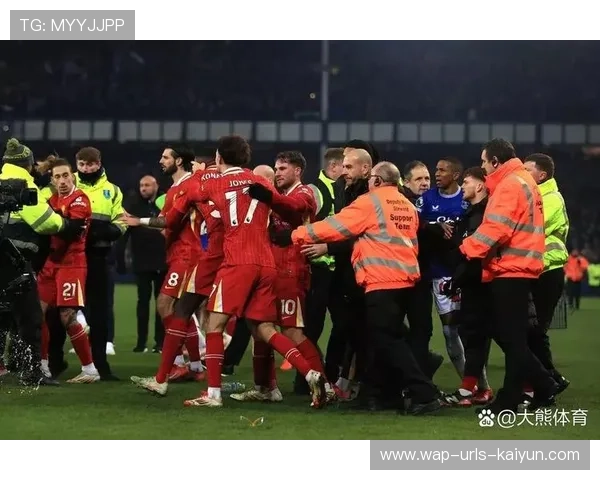 利物浦边路刺穿,萨拉赫回传队友轻松吃饼